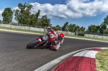 Ducati Monster 1200 R 2018 - Bild 80 Ducati Monster 1200 R 2018 - Bild 80